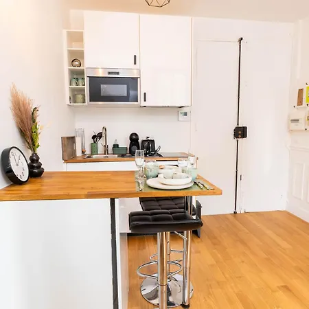 Cozy Studio In Clamart Near Paris Attractions Exterior photo